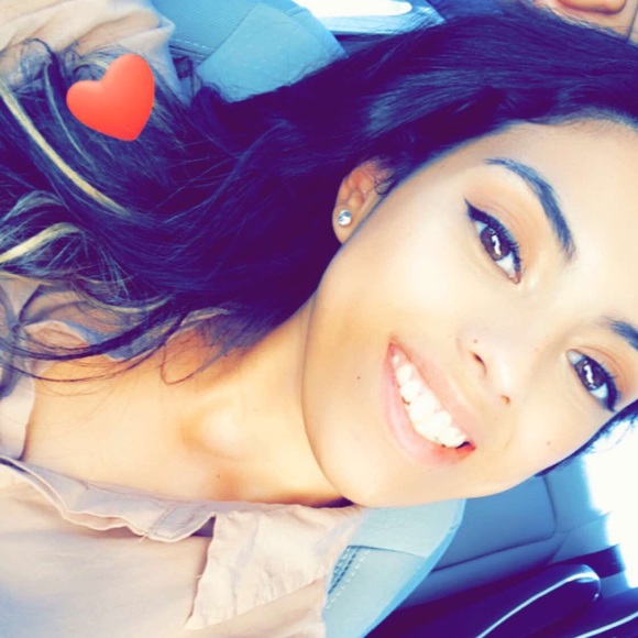 Meet your Posher, Valerie - Picture 1 of 1